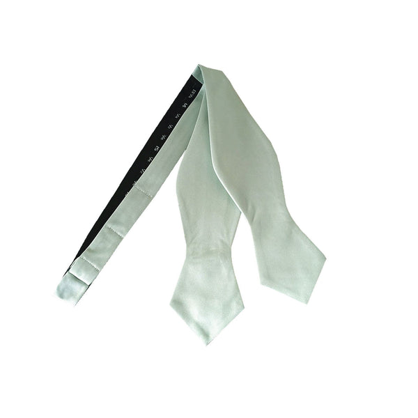 Light Sage Green Self-tied Tip Bow Tie